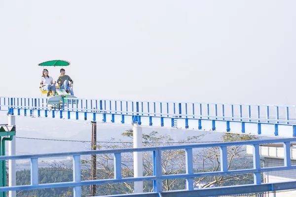サイクルモノレール